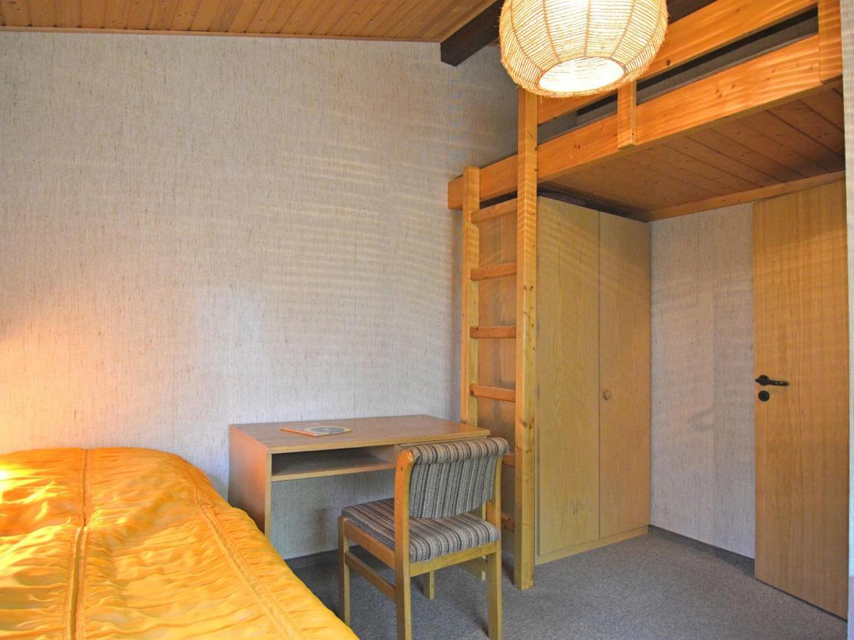 Furnished Bungalow With Peaceful Neighbourhood Meschede Bagian luar foto