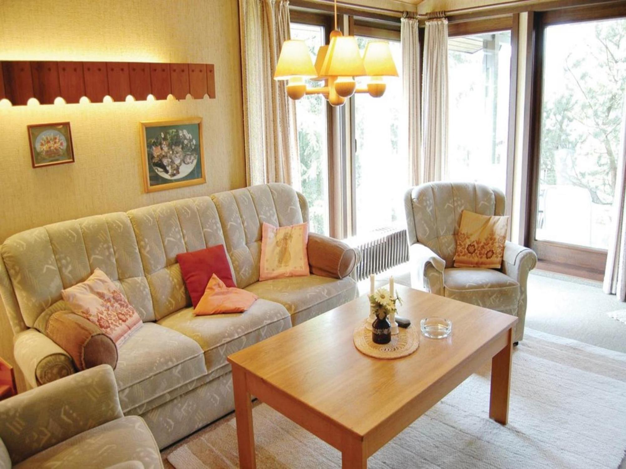 Furnished Bungalow With Peaceful Neighbourhood Meschede Bagian luar foto