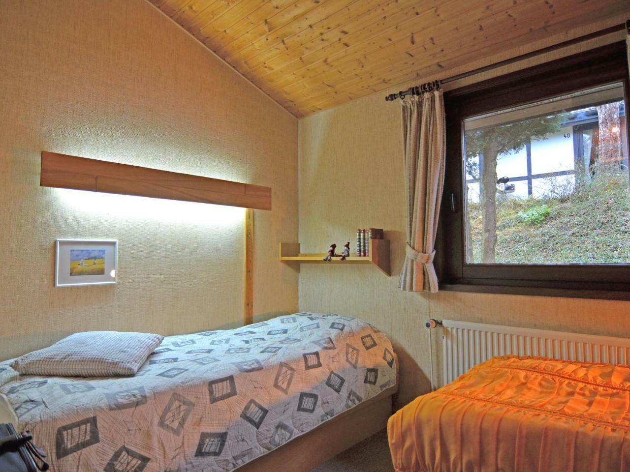 Furnished Bungalow With Peaceful Neighbourhood Meschede Bagian luar foto